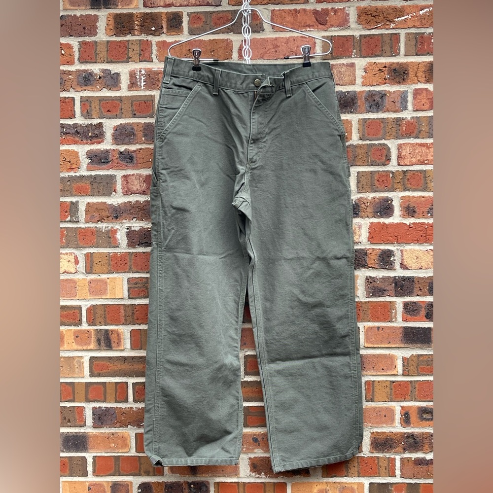 Men’s Carhartt Original Dungaree Fit. 34X30. Like new.